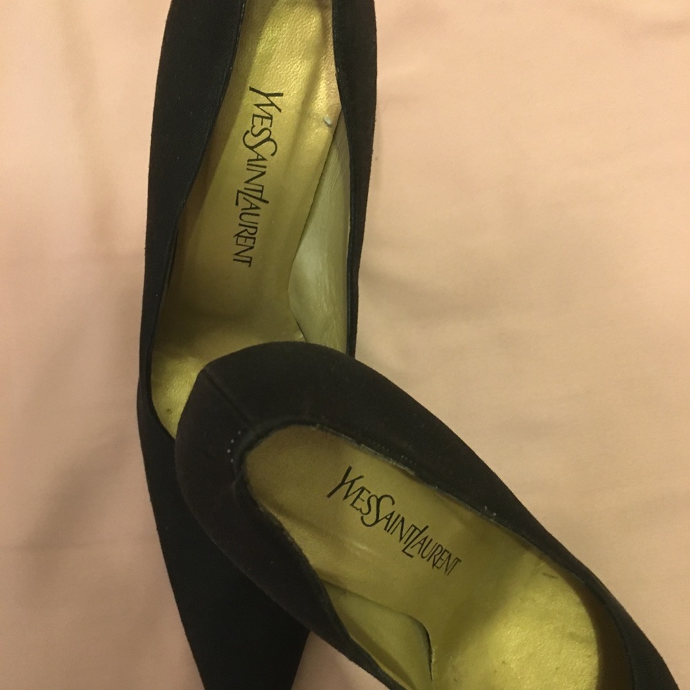 Ladies Authetic YSL Yves Saint Laurent shoes 👠